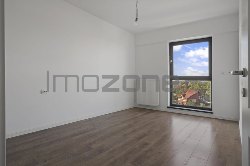 Doua camere, 62 mp, etaj 3, finisat modern, metrou la 5 minute de bloc, comision 0